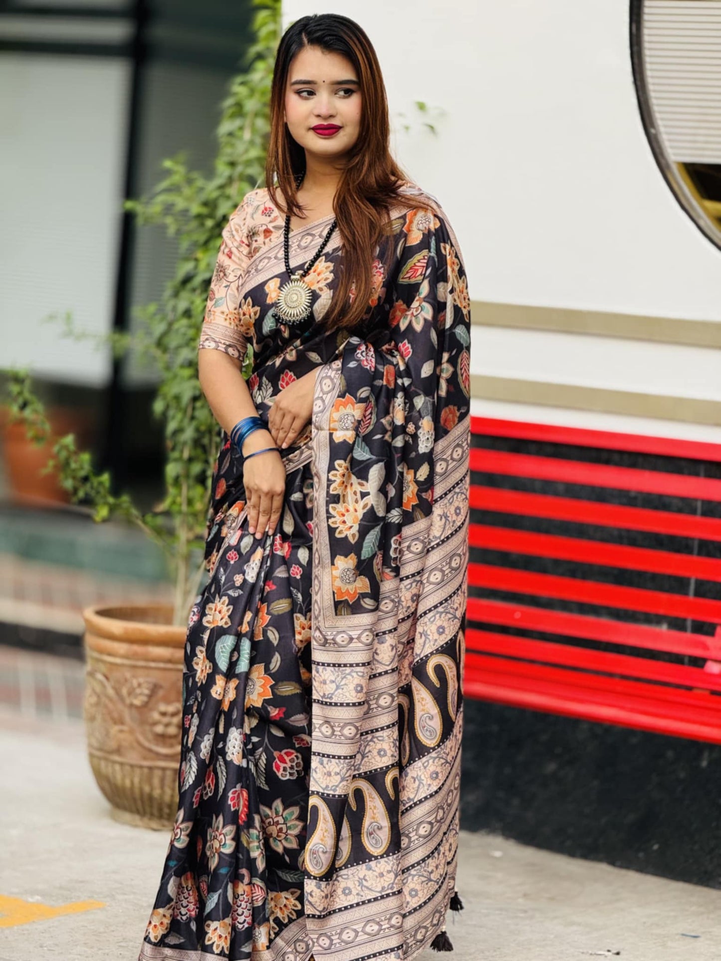 সেমি মসলিন সফট সিল্ক শাড়ি